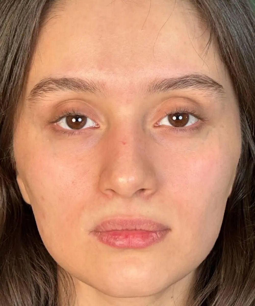 Before Emirati style makeup