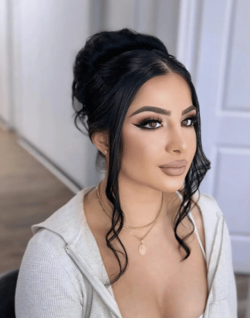 Arabic smokey eye makeup with defined lashes and eyeliner